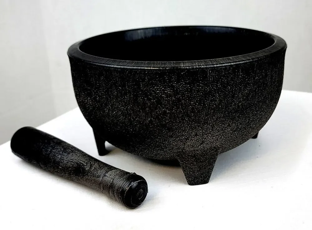 Mortar And Pestle Hard Resin Black Footed Made In Taiwan Looks Indestructible Lg
